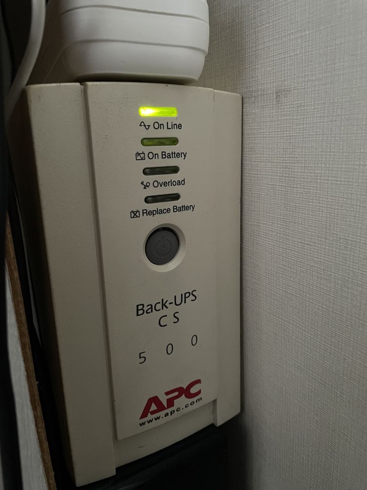 APC Back-UPS 500 ДБЖ для ПК