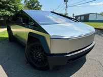 2024 Tesla Cybertruck Crew Cab