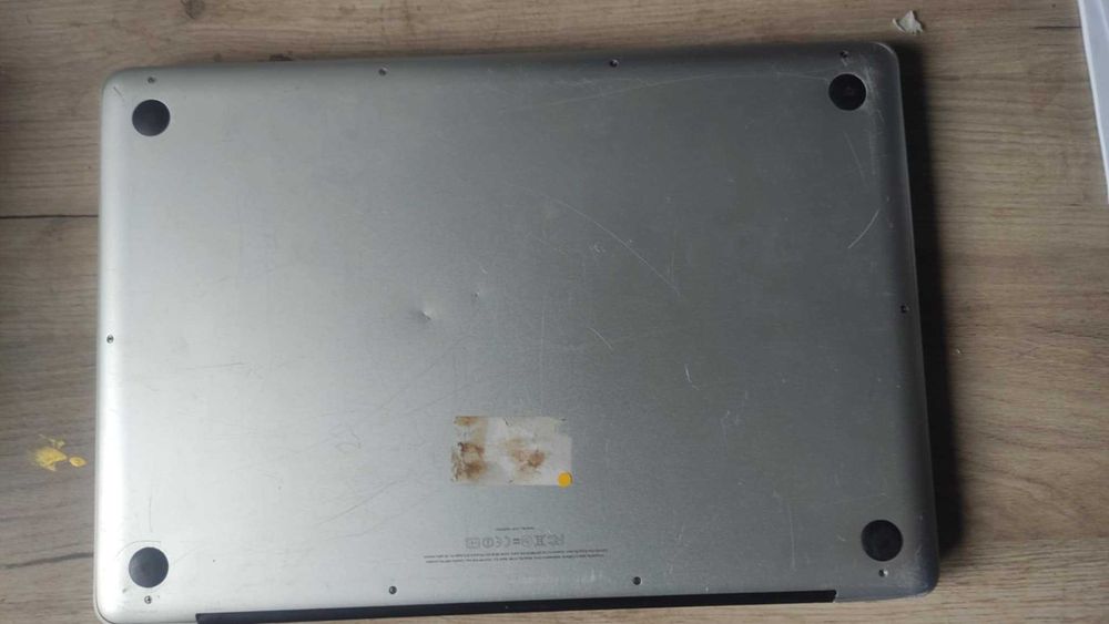 MacBook Pro 2010 – na części / do naprawy