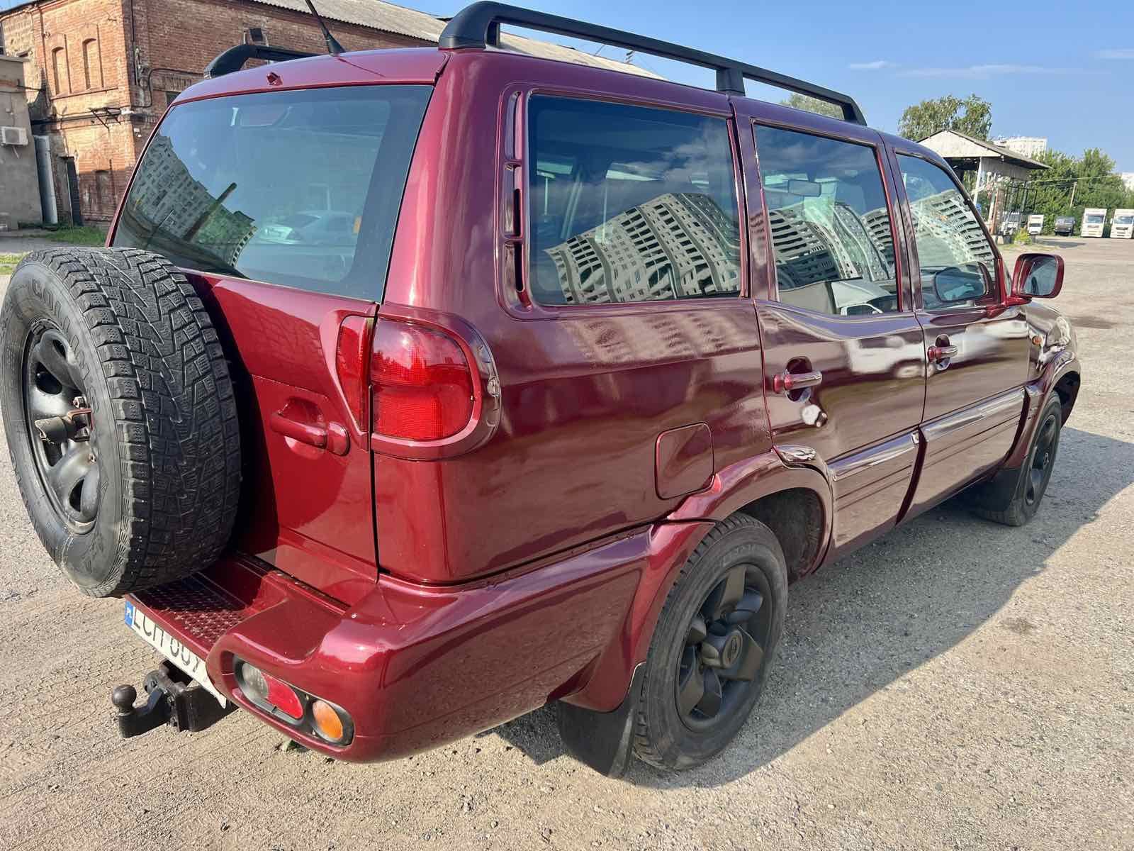 Nissan Terrano 2002рік 2,7дизель повний привід 4х4