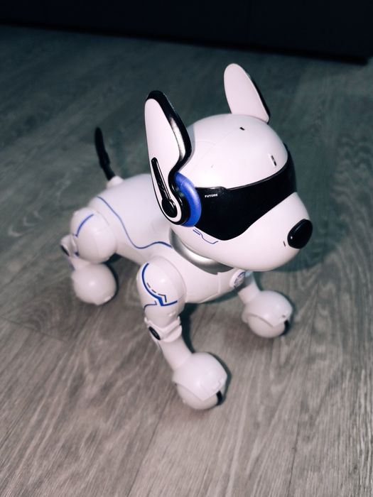 Собака робот, интерактивная игрушка.
