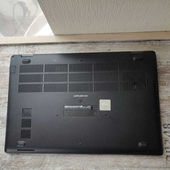 dell 5400 i5 8365u 8gb 128ssd full hd