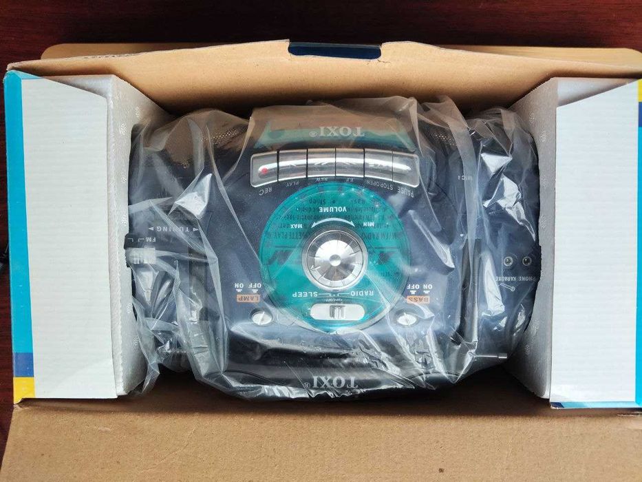 НОВАЯ! Аудиомагнитола кассетная FM TOXI приемник магнитофон