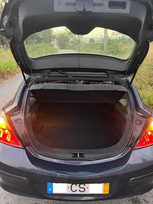 Opel Astra GTC 1.3