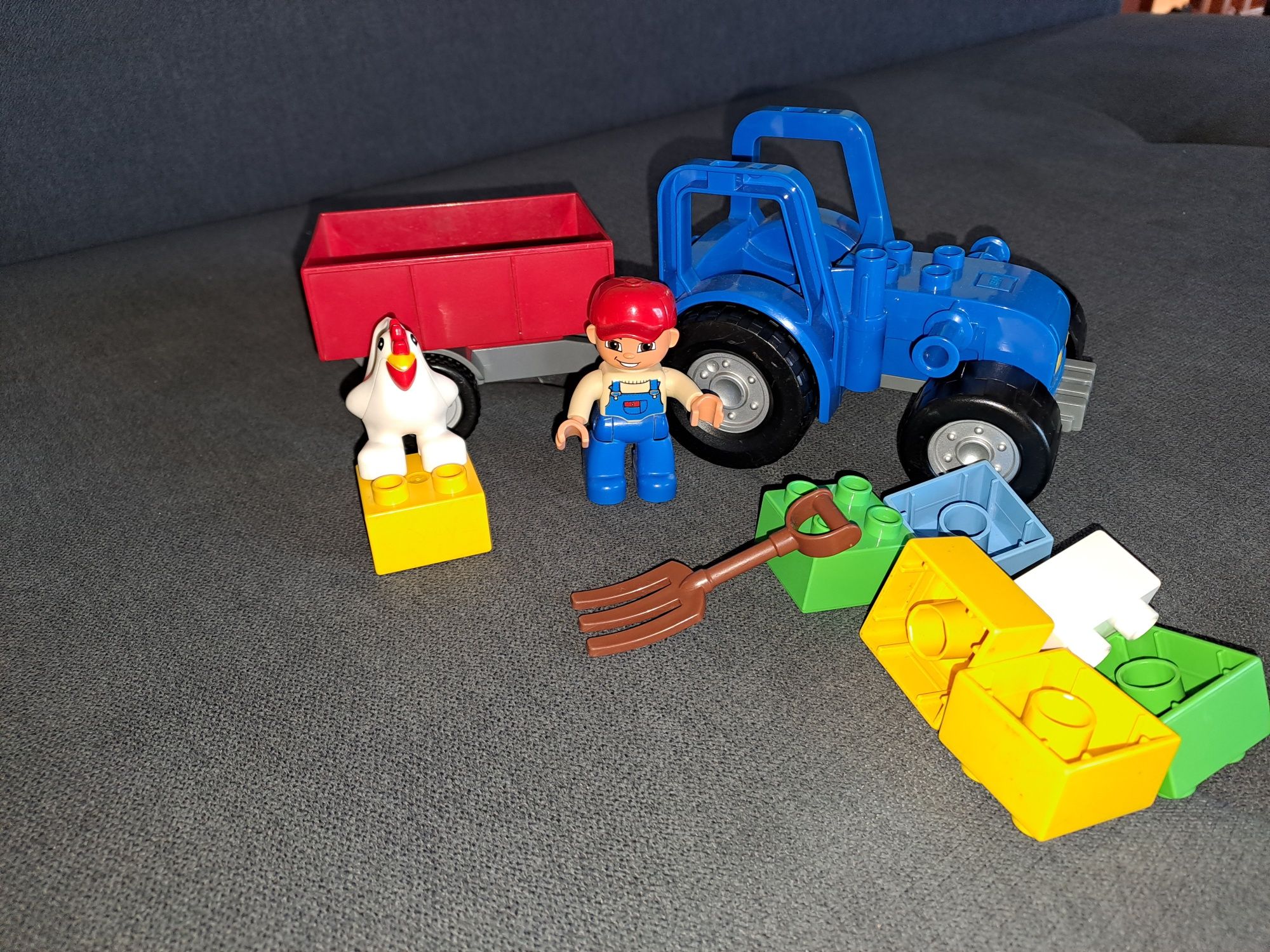 Lego duplo  traktor
