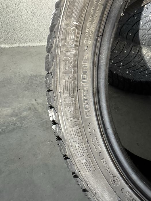 Nokian Hakkapeliitta 9 245/45 R18 стан нової