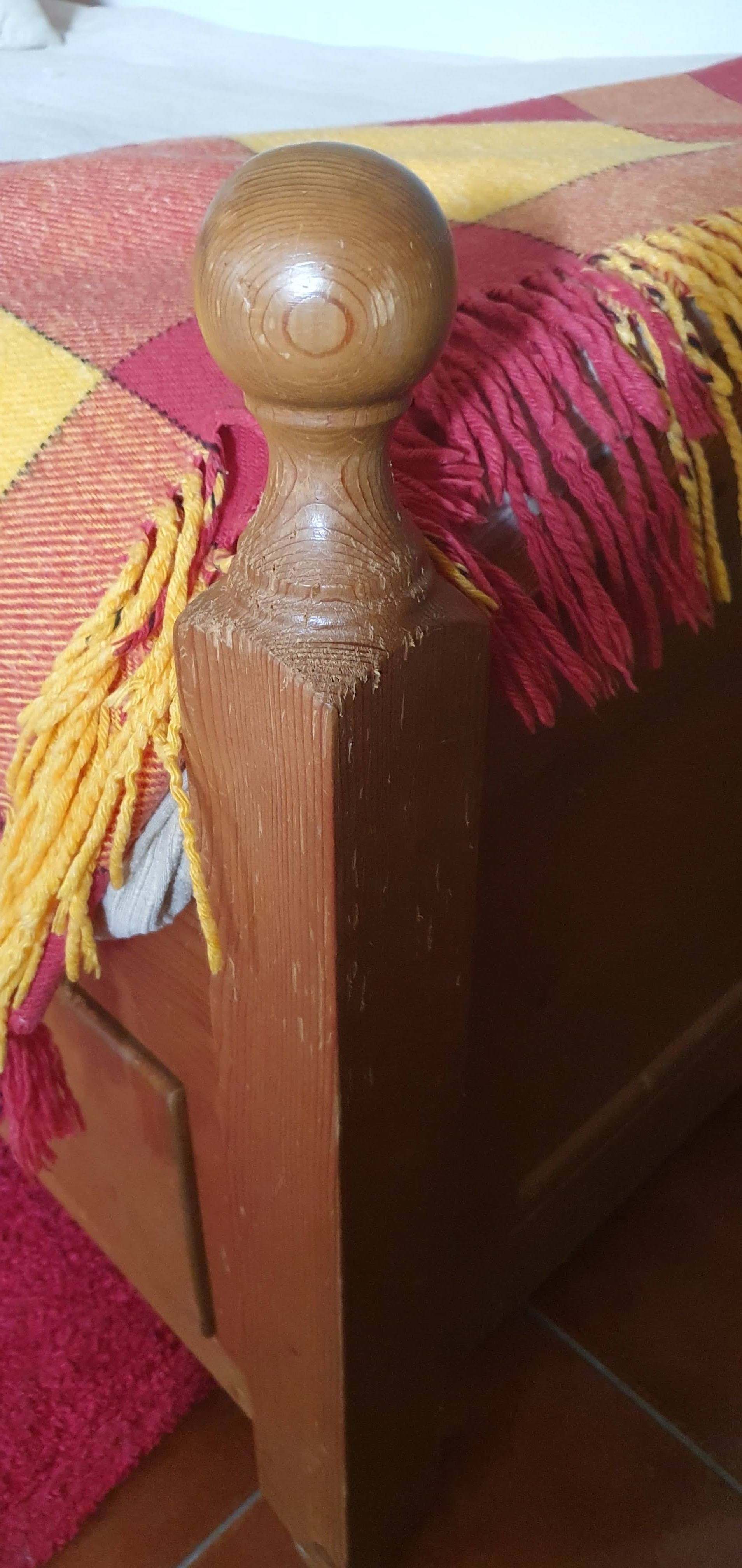 Cama solteiro Pinho maciço
