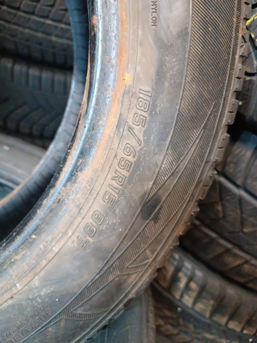 Opony Zimowe 185 65 R15 Falken.      W80