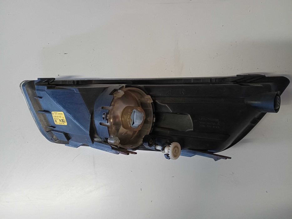 Halogen prawy FORD Mondeo MK4 IV
