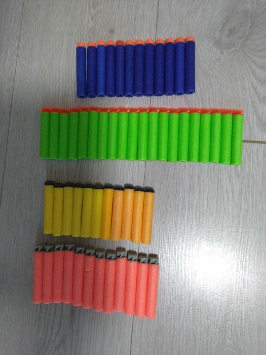 Бластери Nerf дитячі.