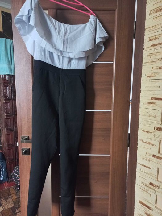 Комбінезон, одівався тільки один раз