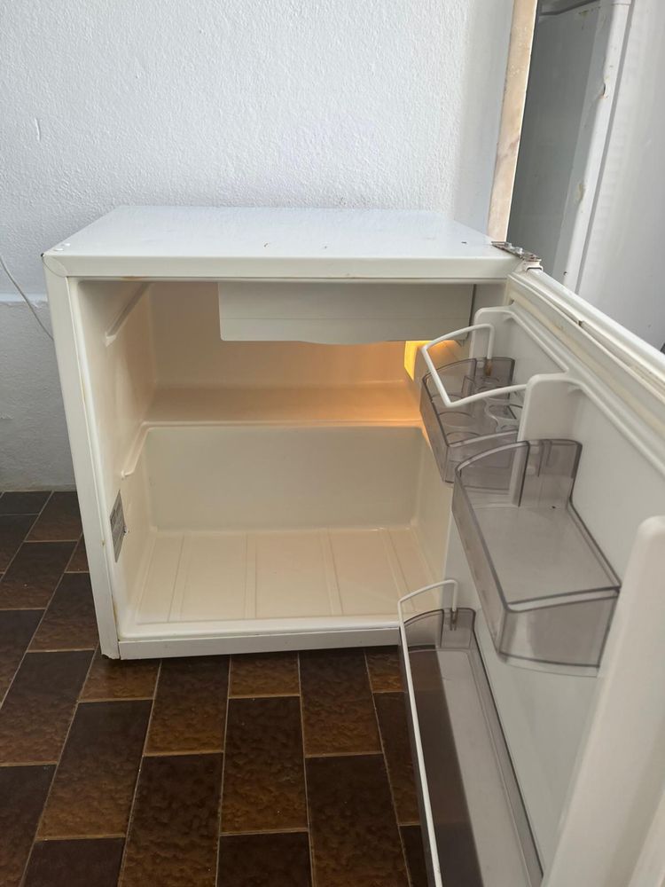 Mini Frigorífico Gorenje – Bom Estado!