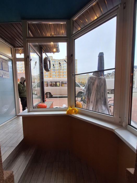 Оренда приміщення в ЖК Волошковий,  Сучасний ремонт 60 м2, Щаслива 11