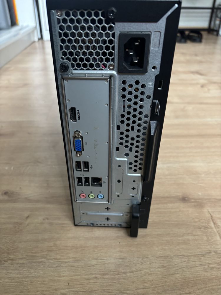 Komputer acer AXC-705