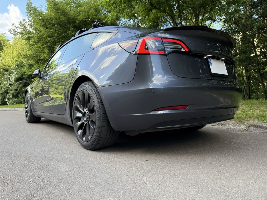 Спойлер задній на Tesla 3, Y, Highland новий абс пластик антикрило