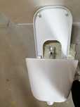 Bidet Podwieszany Roca z deską, baterią i wężykami