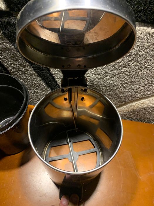 Pojemnik na śmieci do biura