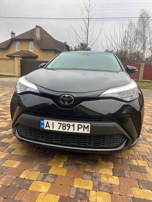 Автомобiль toyota chr 2020