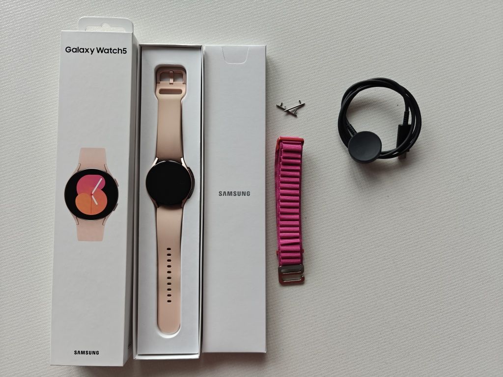 Samsung Galaxy Watch 40mm rose gold 2 paski, pełen zestaw
