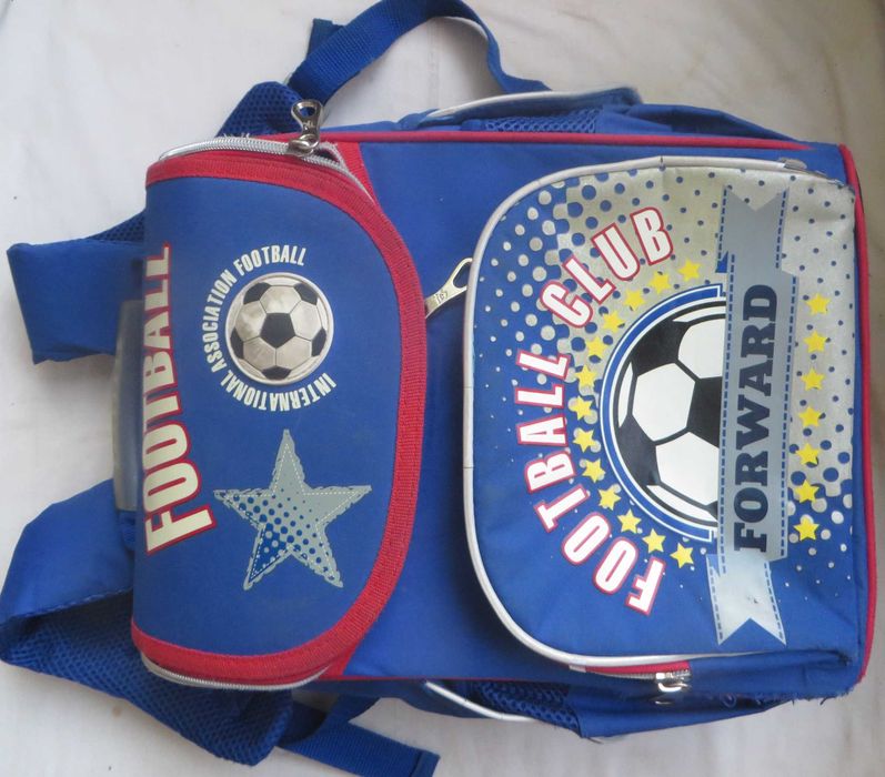 рюкзак школьный для мальчика Размеры 35х26х12 см бу