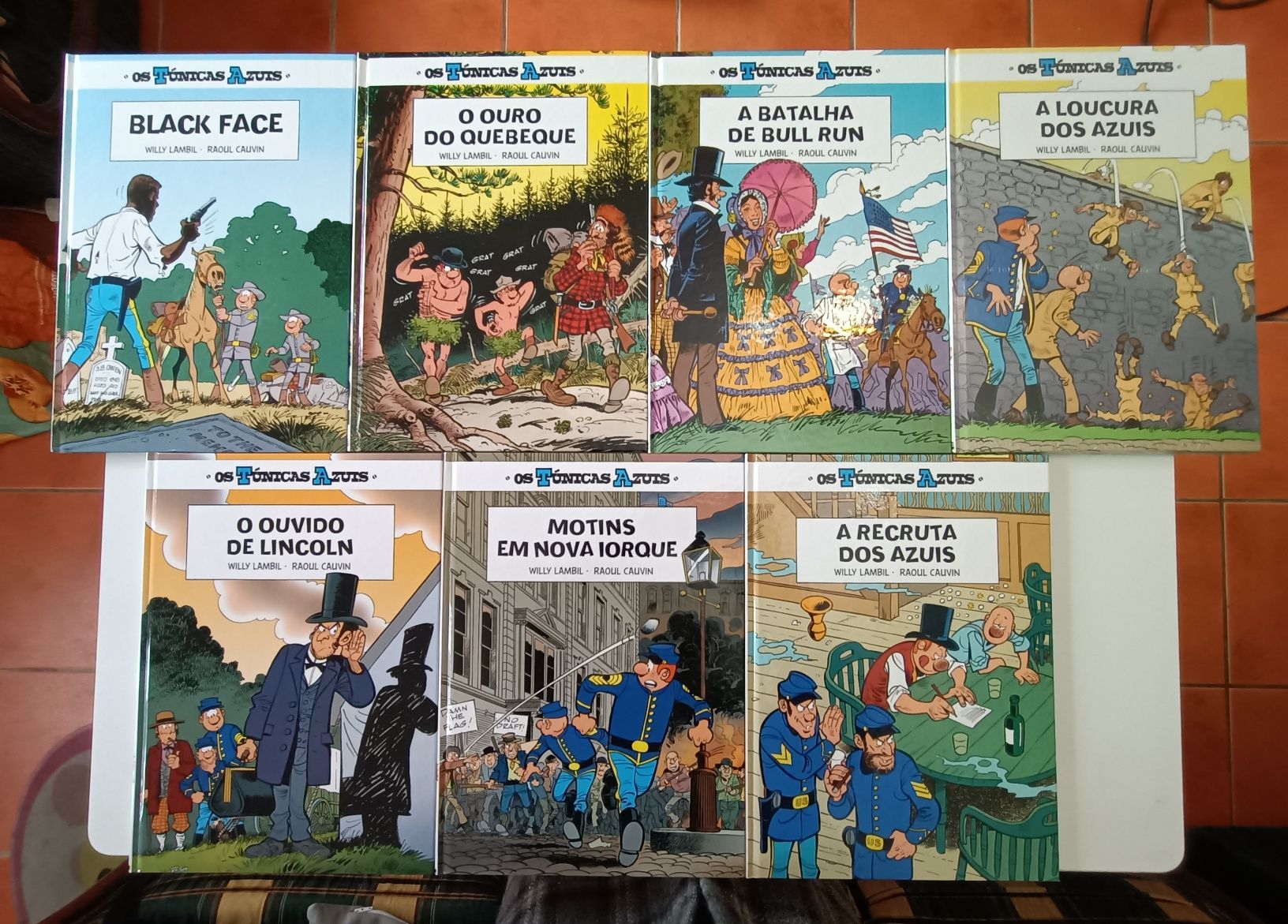 19 Livros, Os Azuis, capa dura