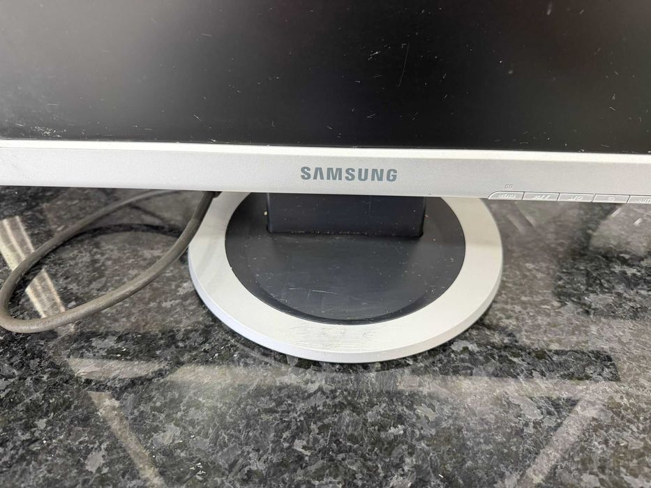 Monitor Samsung 901N