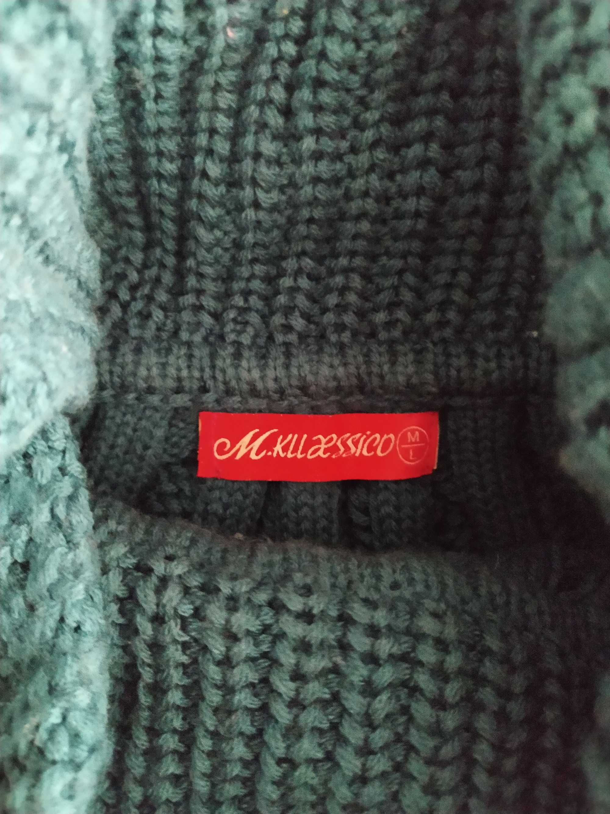 Zestaw swetrów damskich