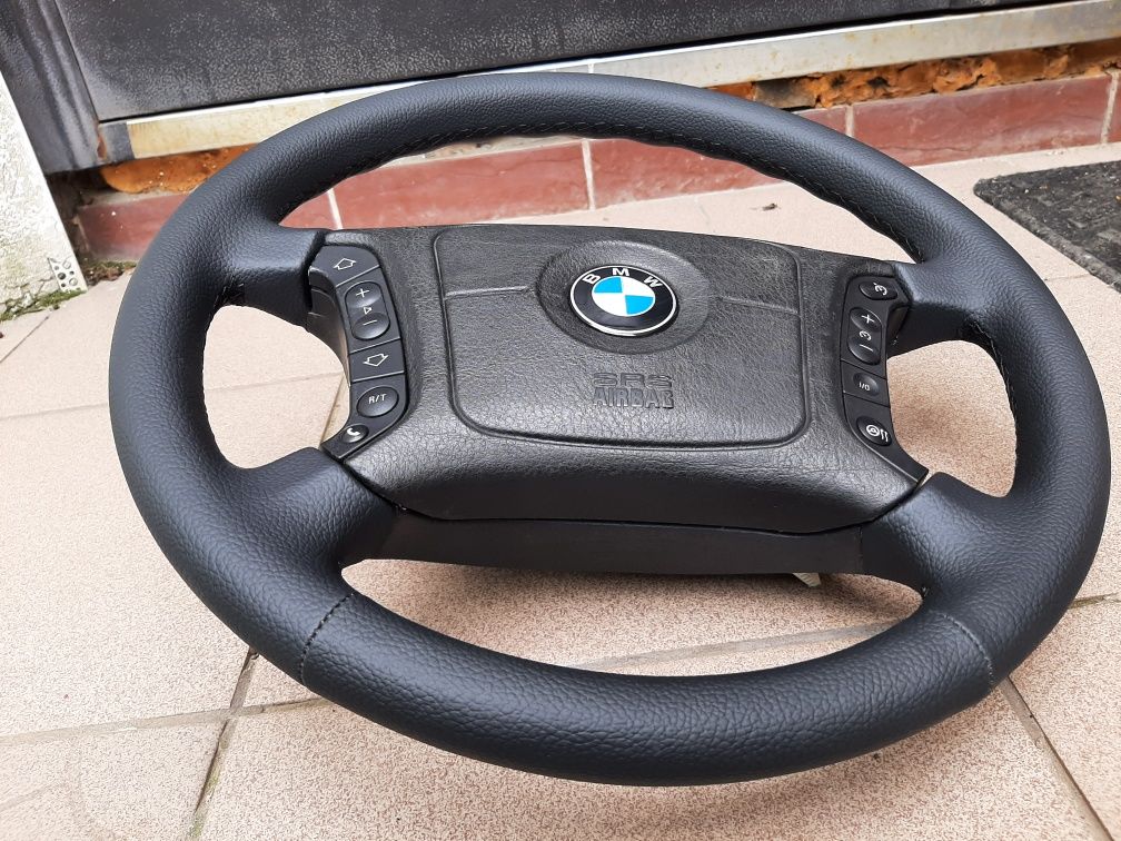 Продам руль с подогревом на BMW E39 E38 E34 E32 E36 БМВ Е38 Е39 Е34
