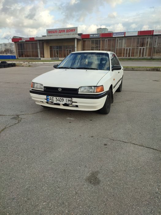 Мазда 323, 1990 год, 1.6, автомат
