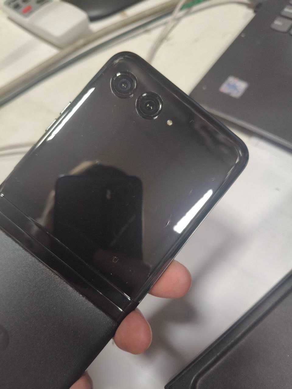 Телефон Moto Razr 40 Ultra 8/256 Infinite Black