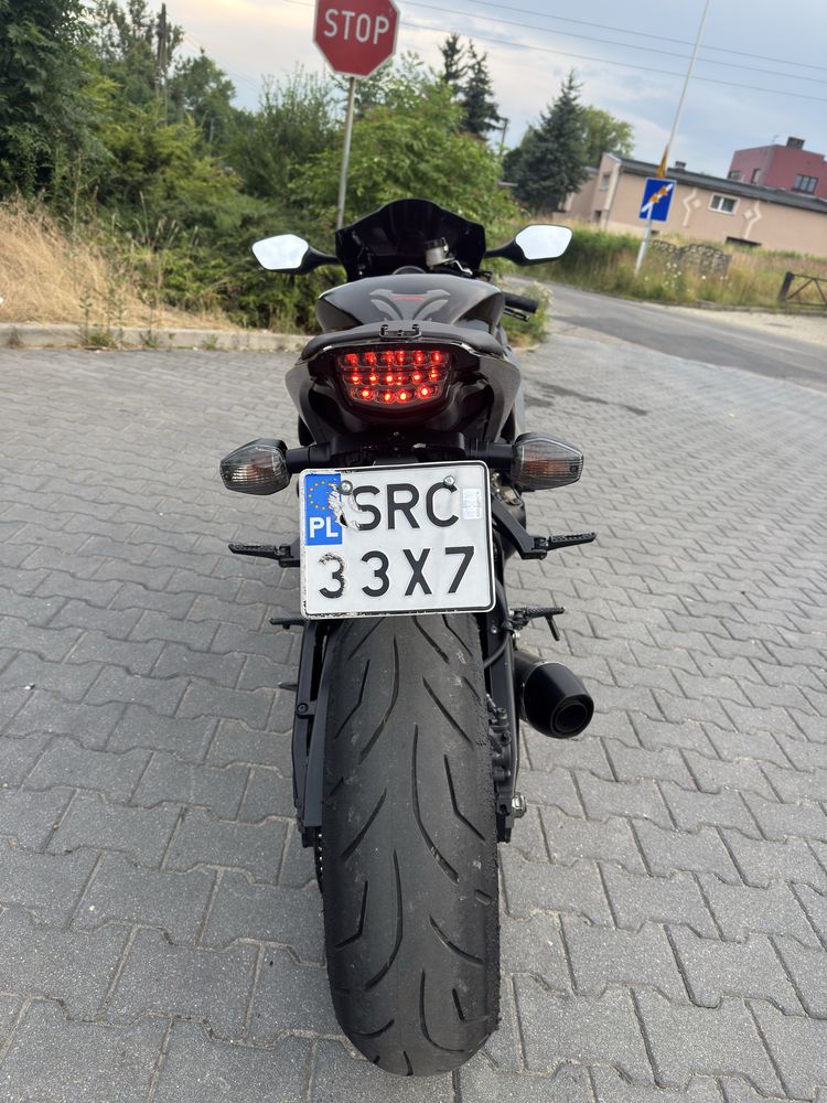 Honda CBR 1000RR SC59*39tys*Leo Vince