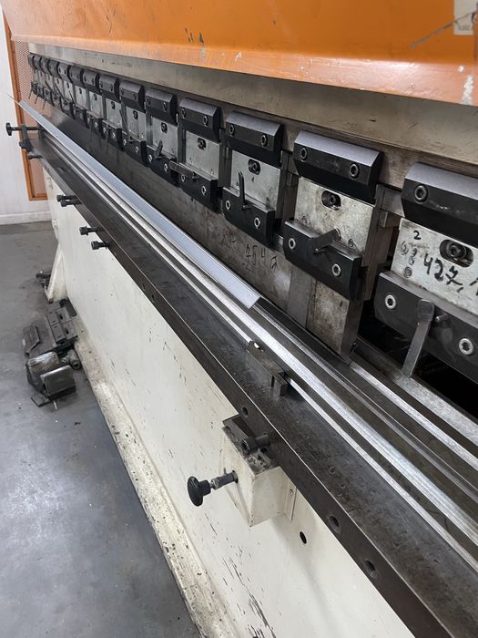 Prasa krawędziowa hydrauliczna