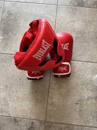 Боксерські рукавички з шоломом
