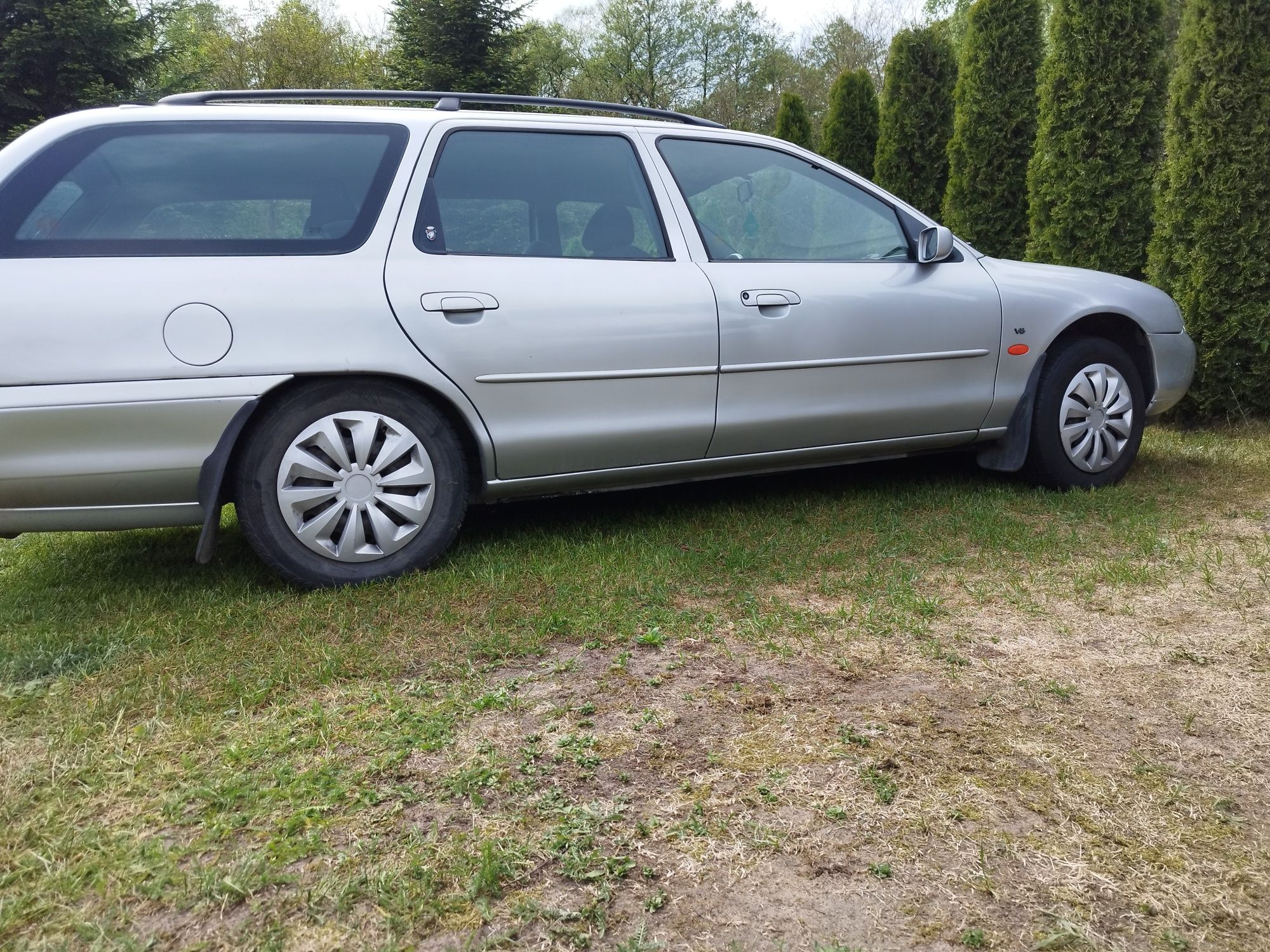 Ford Mondeo MK2 2.5 V6 gaz salon Polska uszanowany krążownik