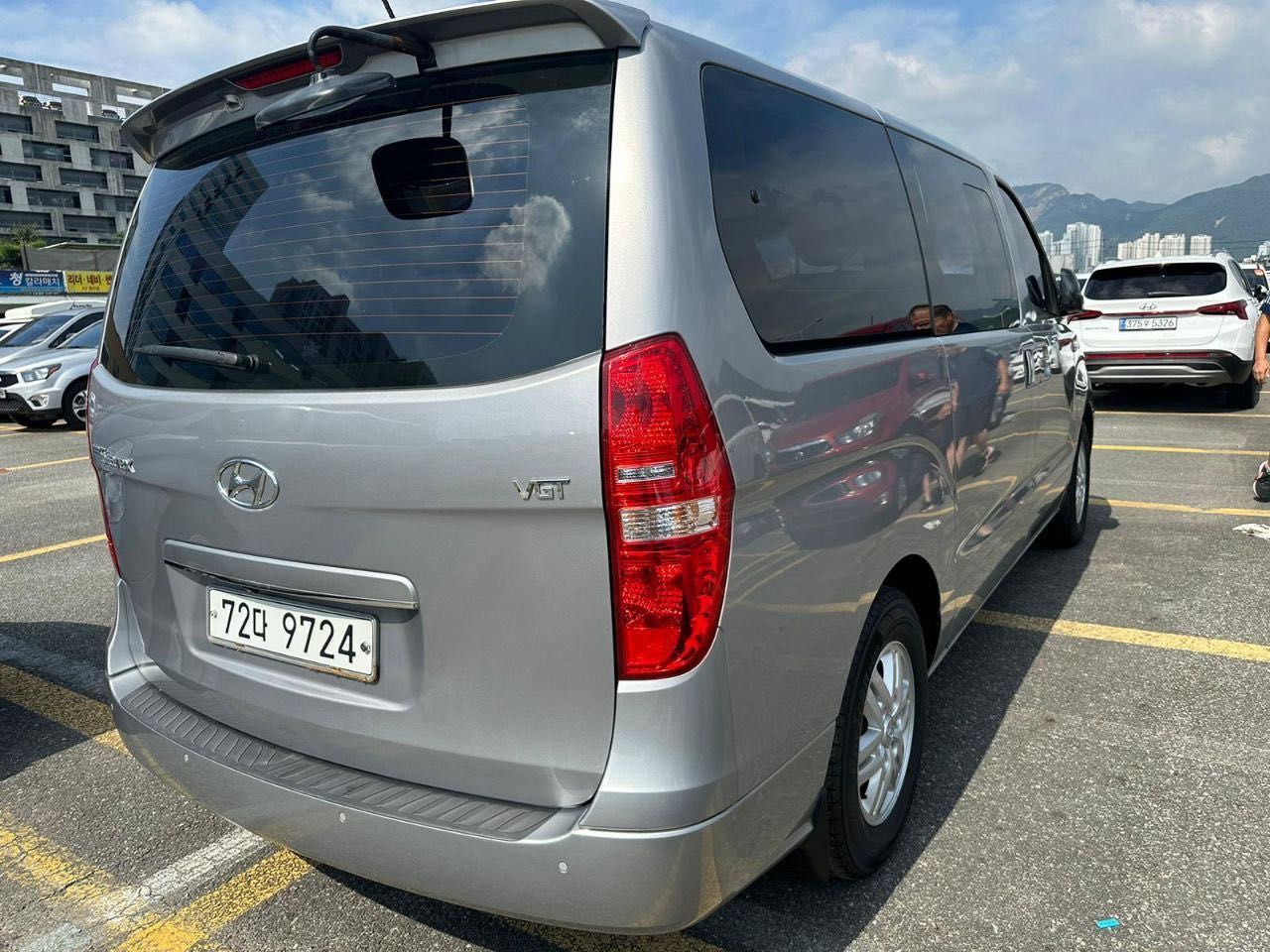 Hyundai Grand Starex