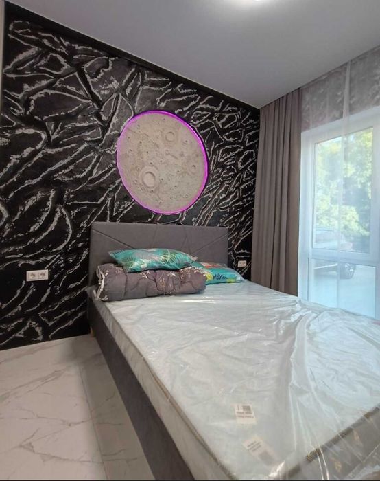 1 комн кв ЖК Золотые столбы с евроремонтом 31м2-31000у.е