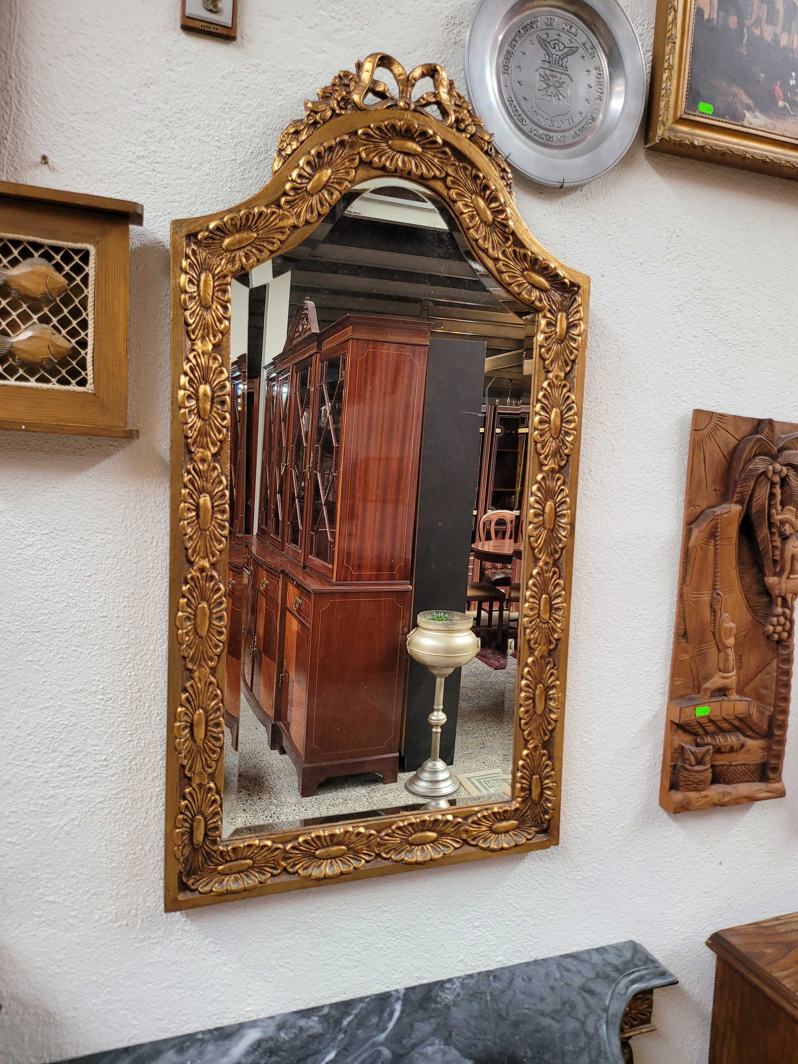 Conjunto de consola em madeira com tampo em pedra mais espelho