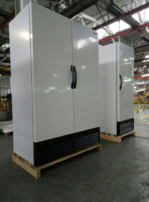 Шафа  шкаф холодильний універсальний регали горки .  морозилки бонети