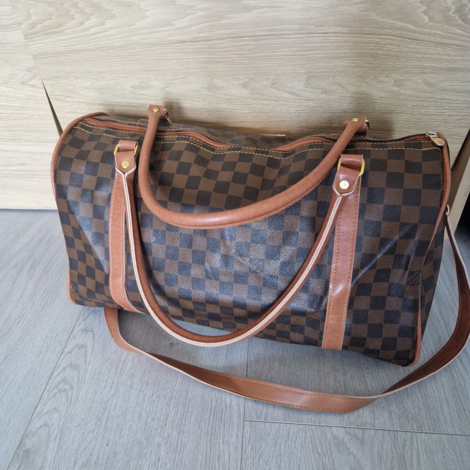 Louis Vuitton klasyczna torba podrozna