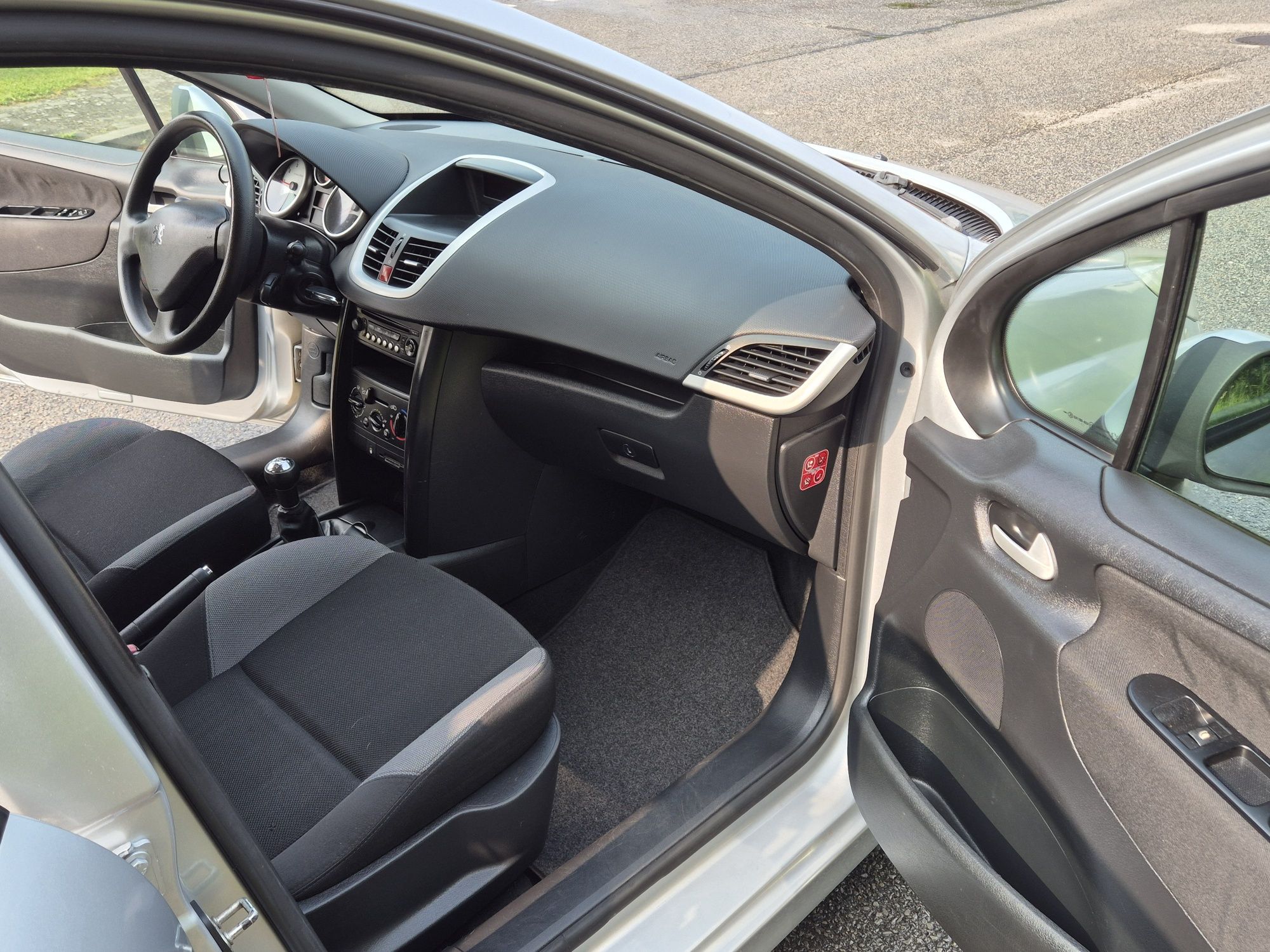 PEUGEOT 207 1.4B 8V OPŁACONY Z Niemiec Klima Elektryka Stan BDB Okazja