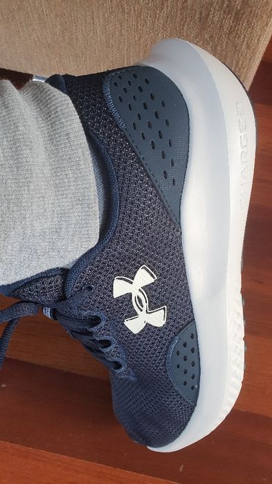 Sapatilhas Under Armour, novas na caixa a estrear, 43