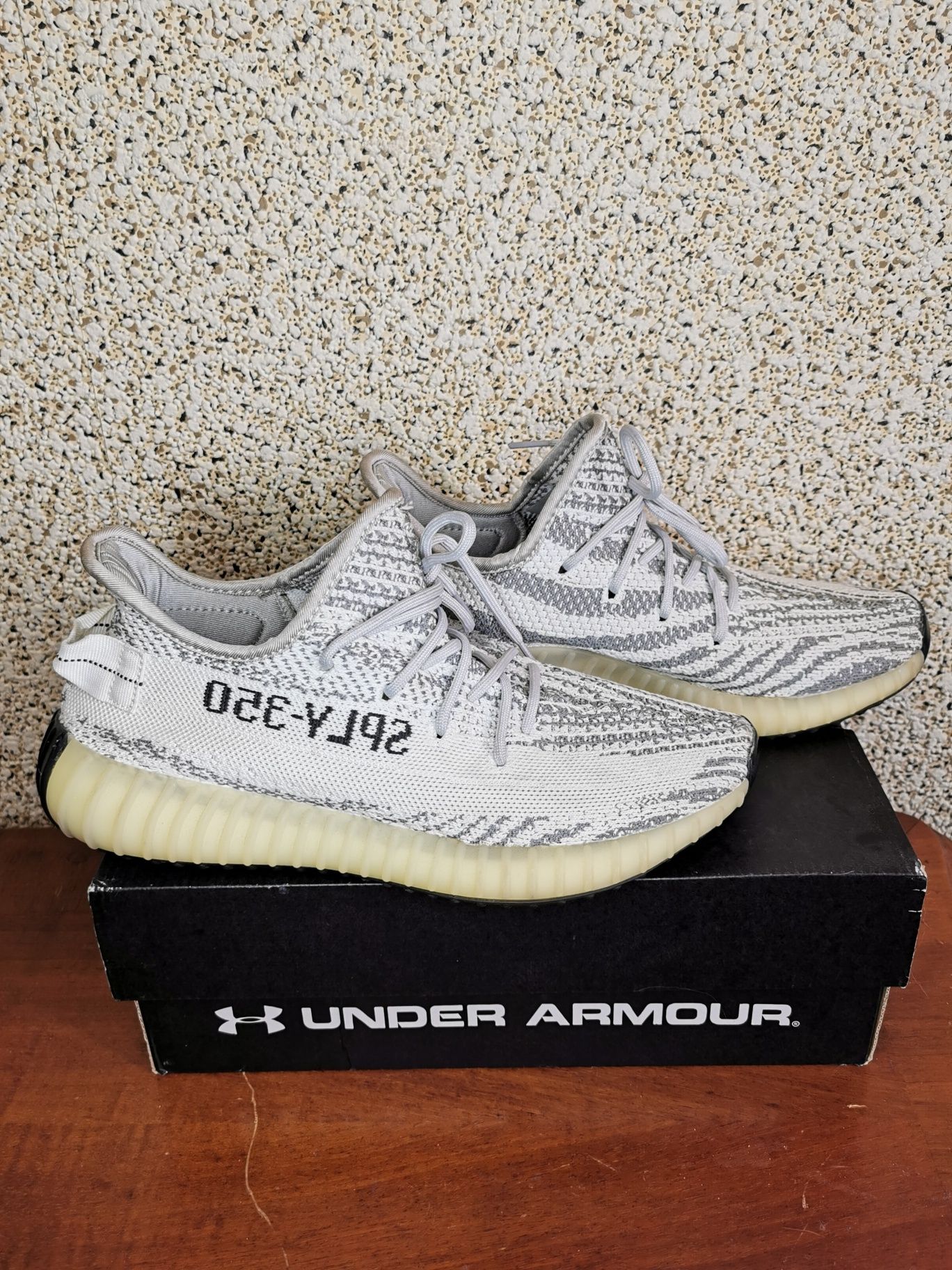 Кроссовки мужские ADIDAS Yeezy BOOST SPLY-350.