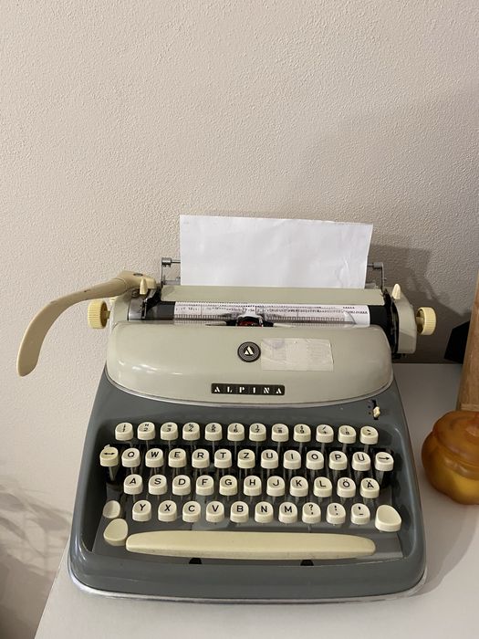Maszyna do pisania alpina