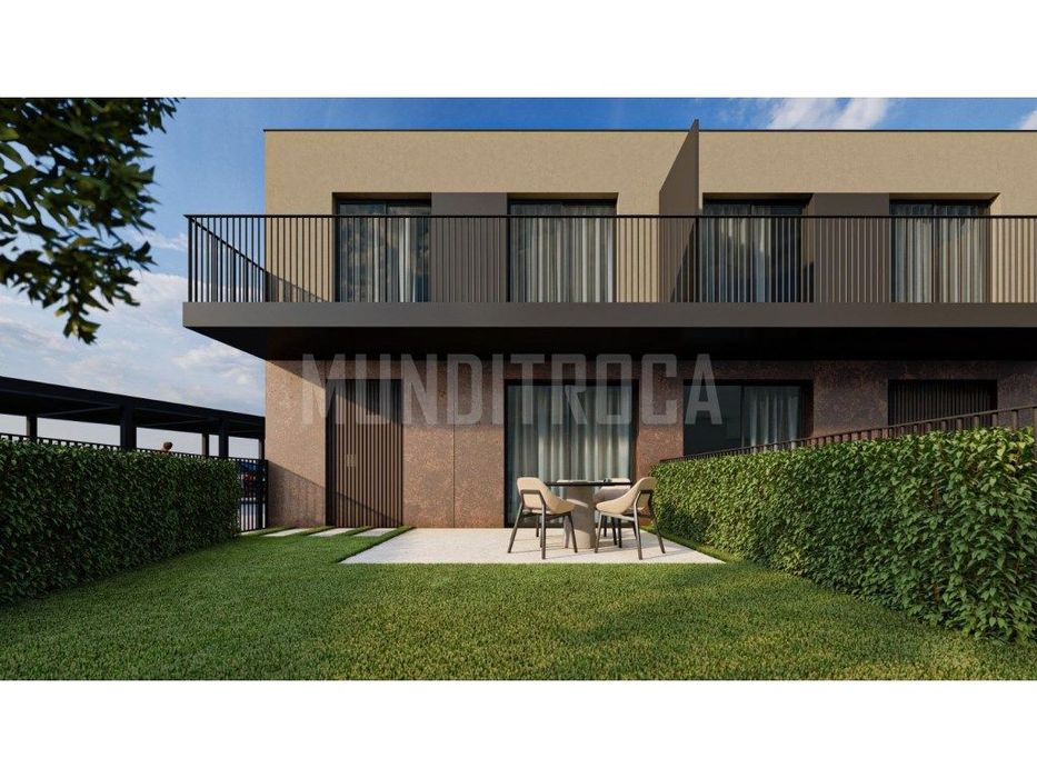 Moradia Gaveto Lamas - Cond. Fechado