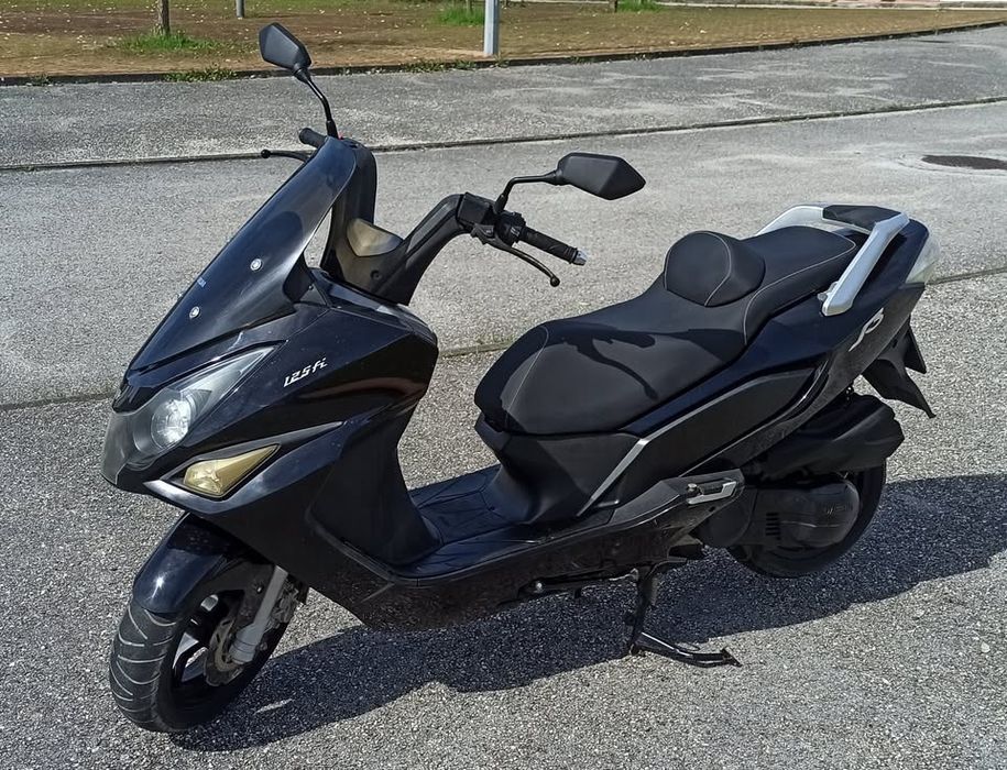 Maxi Scooter Daelim S3 125cc
