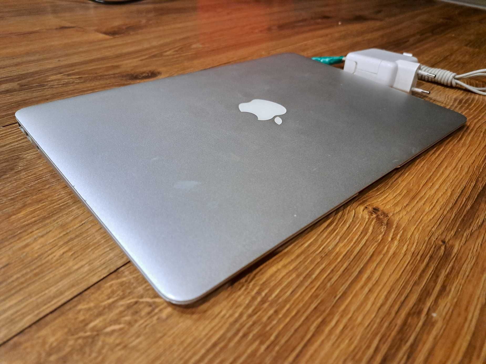 MacBook Air 13 A1369 - uszkodzony.