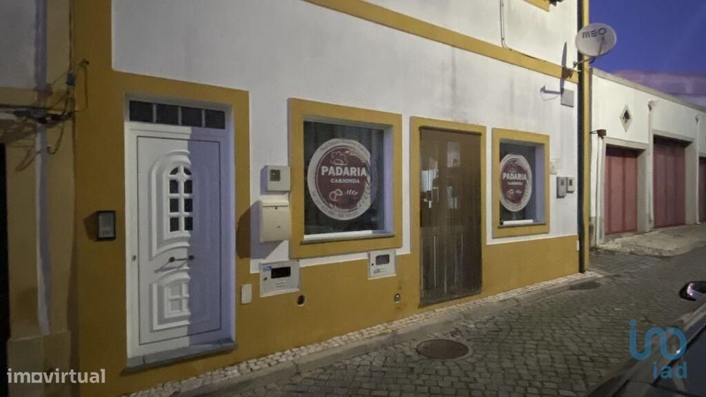 Prédio em Gavião e Atalaia de 246,00 m2