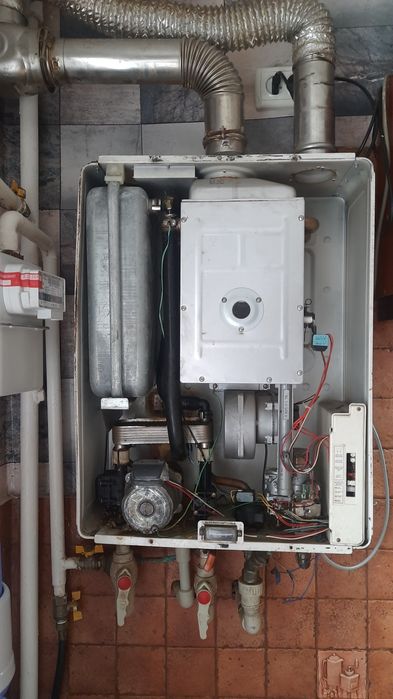 Котел газовий деу 130