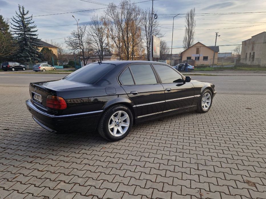 Бмв е38 740d 2001