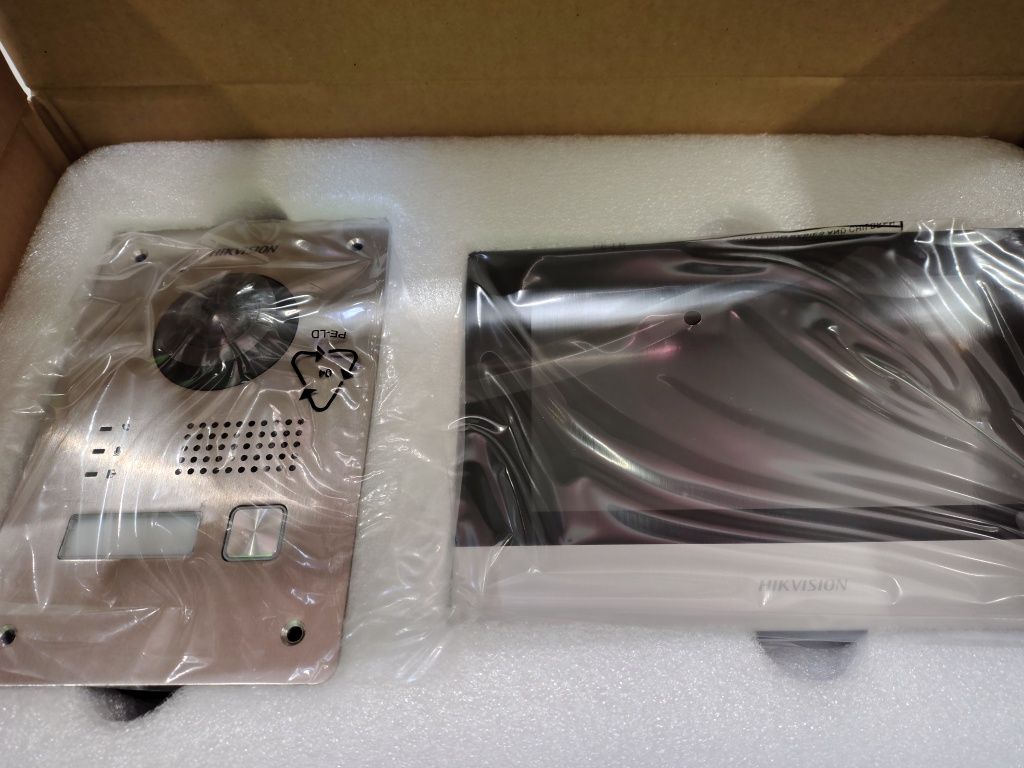 Wideodomofon wi-fi domofon Hikvision DS KIS 703Y-P